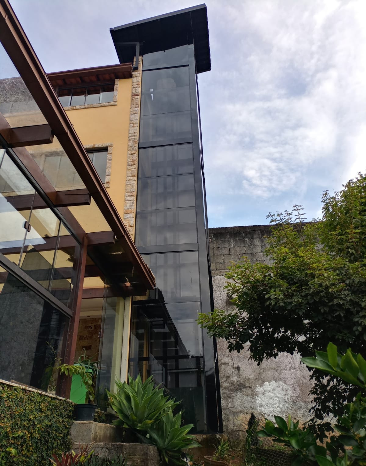 Depois - Instalação de Elevador Residencial