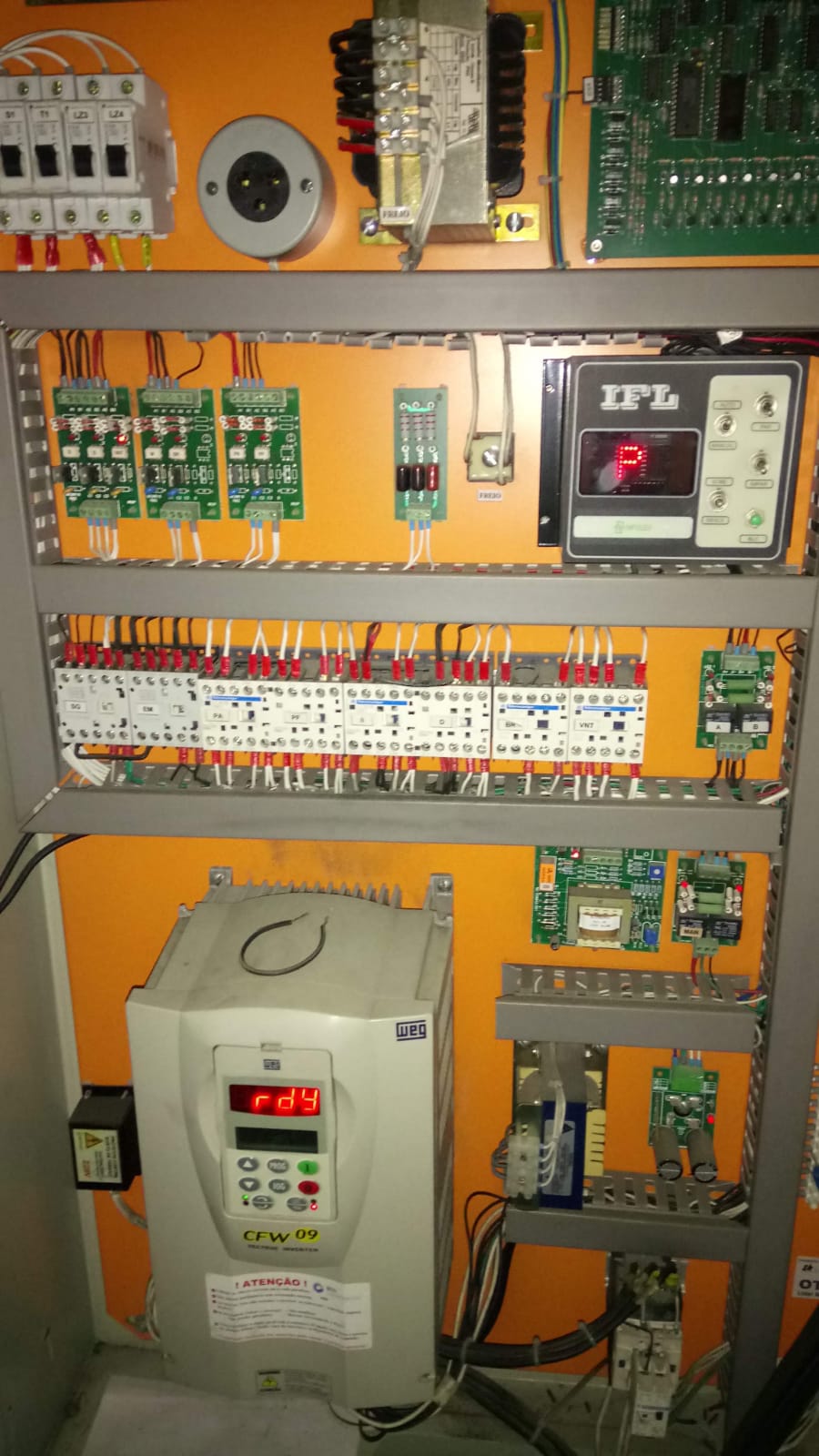 Depois - Modernização do Quadro de Comando do Elevador